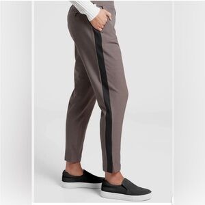 Athleta Brooklyn Ankle Pant Plaid Elastic waistband Size 6